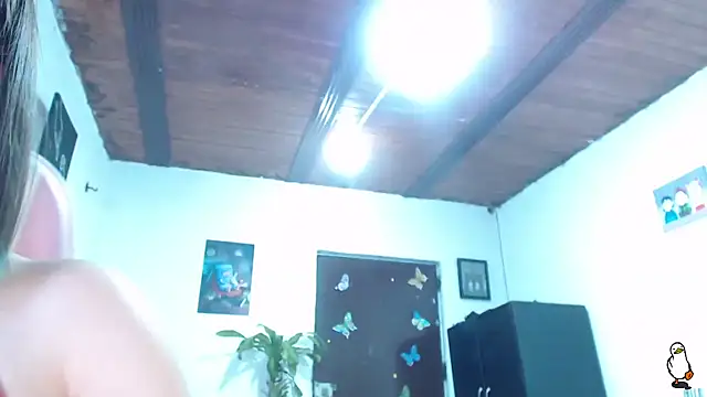 Snapshot of littleangel1_m chatting on 05.26.26 littleangel1 m online show from 05.26.26