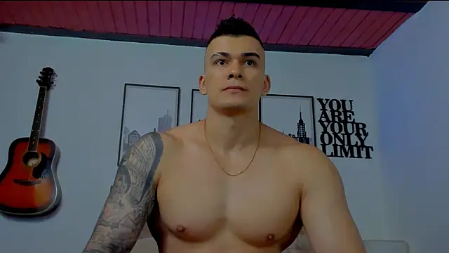 Snapshot of seancarreraa chatting on 01.18.25 seancarreraa online show from 01.18.25