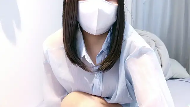 Snapshot of YUTSU_KI chatting on 06.07.26 YUTSU KI online show from 06.07.26