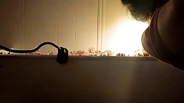 Snapshot of whitetrashdirtyslut chatting on 12.05.25 whitetrashdirtyslut online show from 12.05.25