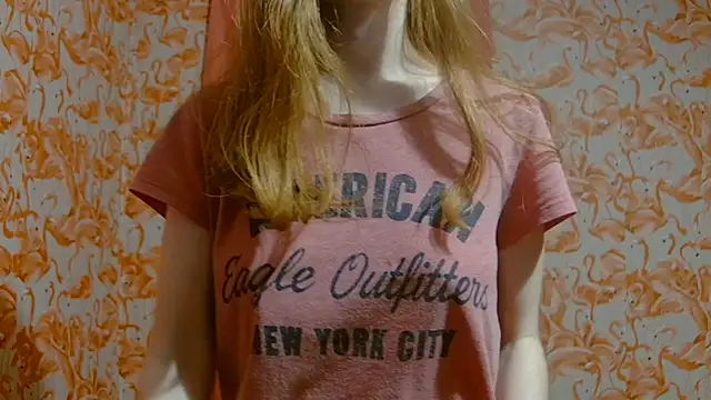 strawberrysmoothie online show from 12.14.24