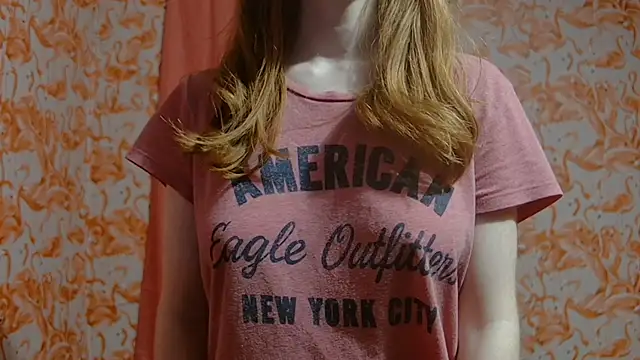 strawberrysmoothie online show from 12.16.24