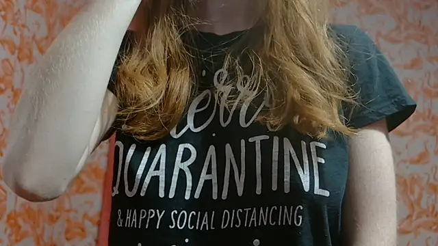 strawberrysmoothie online show from 12.24.24