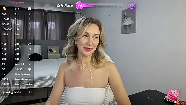 Snapshot of Vanessa_Nowak chatting on 10.21.25 Vanessa Nowak online show from 10.21.25