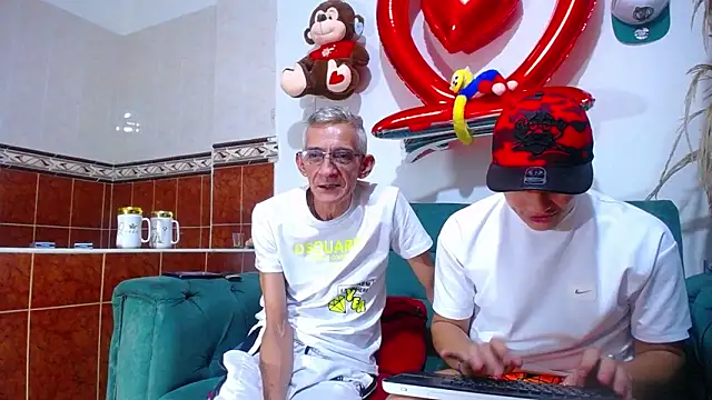 Snapshot of Leon_hot_X chatting on 02.16.25 Leon hot X online show from 02.16.25