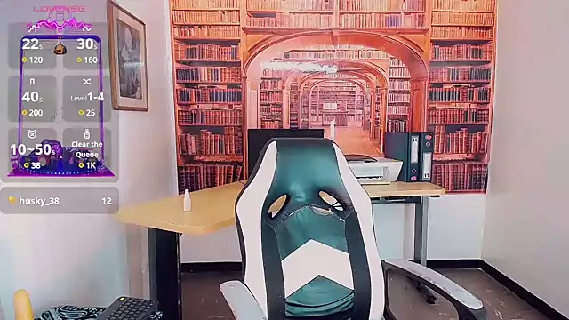 khiara moretti online show from 02.05.25