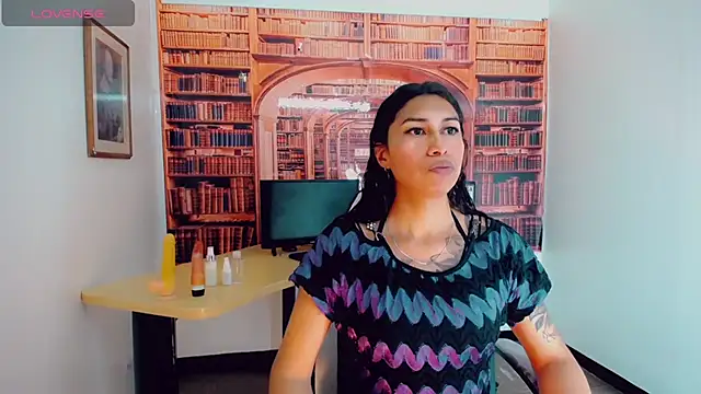 khiara moretti online show from 02.26.25