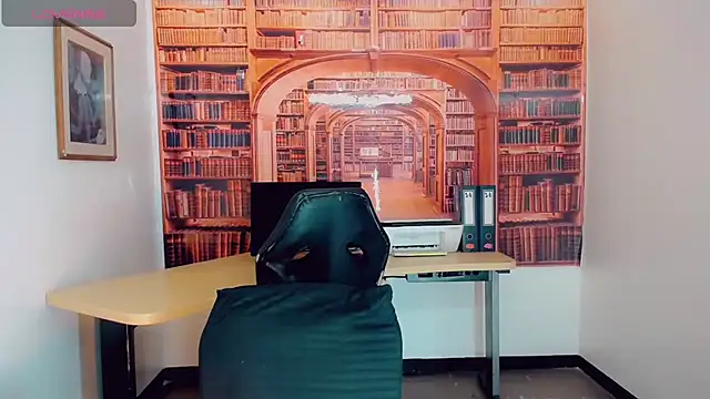 khiara moretti online show from 03.15.25