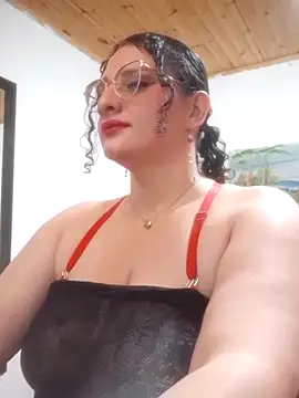 Snapshot of Aleja_Gonzales chatting on 03.21.25 Aleja Gonzales online show from 03.21.25