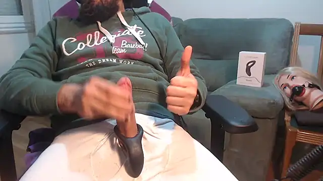 Snapshot of master4subslut chatting on 01.05.25 master4subslut online show from 01.05.25