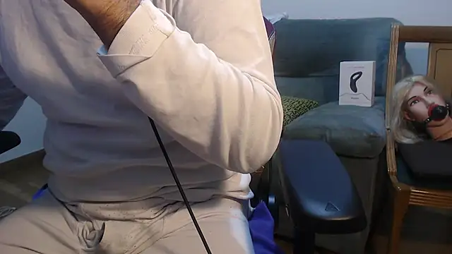 Snapshot of master4subslut chatting on 01.25.25 master4subslut online show from 01.25.25