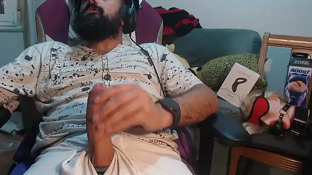 Snapshot of master4subslut chatting on 10.24.25 master4subslut online show from 10.24.25