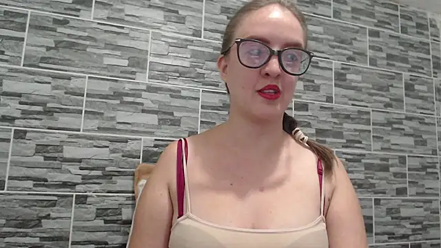 Venus Santana online show from 12.19.24