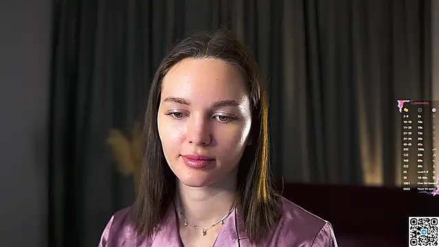 Snapshot of AnneKlint chatting on 12.07.24 AnneKlint online show from 12.07.24