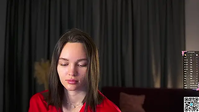 Snapshot of AnneKlint chatting on 12.15.24 AnneKlint online show from 12.15.24