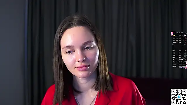 Snapshot of AnneKlint chatting on 12.21.24 AnneKlint online show from 12.21.24