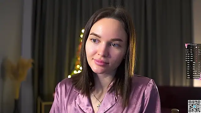 Snapshot of AnneKlint chatting on 12.30.24 AnneKlint online show from 12.30.24