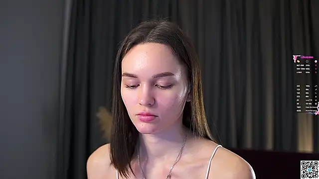 Snapshot of AnneKlint chatting on 01.15.25 AnneKlint online show from 01.15.25