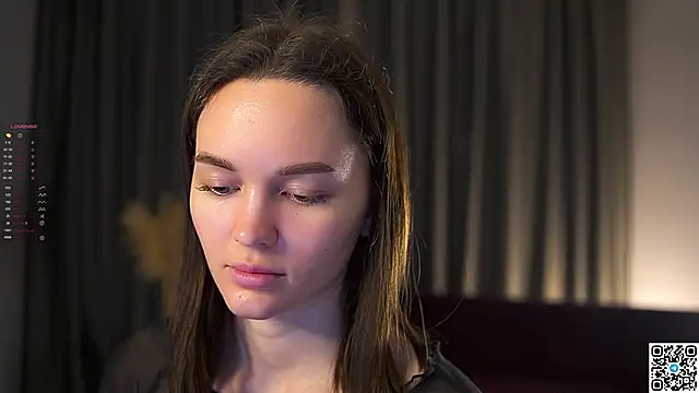 Snapshot of AnneKlint chatting on 01.18.25 AnneKlint online show from 01.18.25