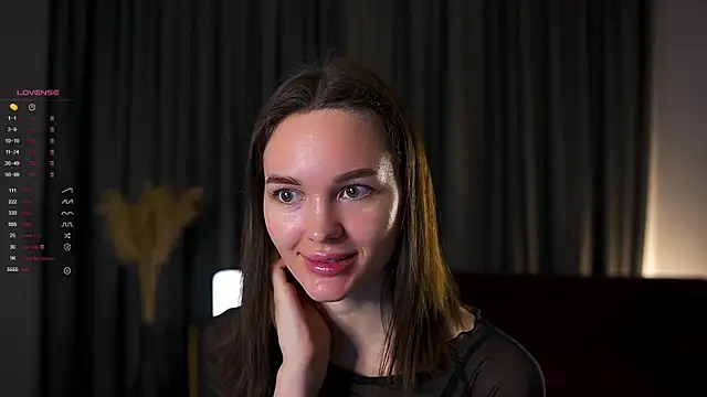 Snapshot of AnneKlint chatting on 02.01.25 AnneKlint online show from 02.01.25