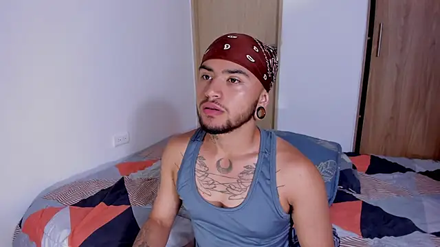 ftmphilip  online show from 01.04.25