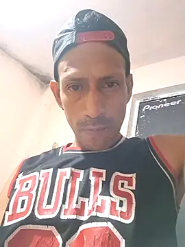 Snapshot of fkoito chatting on 11.04.25 fkoito online show from 11.04.25