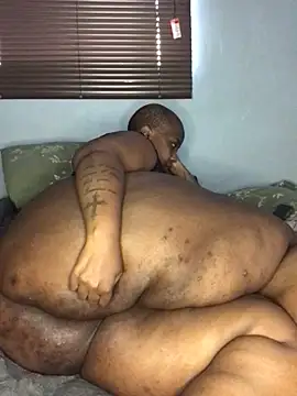 Snapshot of sotho_ssbbw chatting on 06.19.26 sotho ssbbw online show from 06.19.26