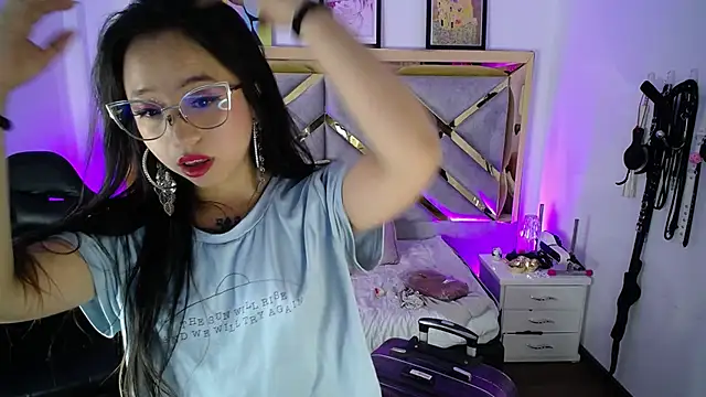 Snapshot of Moon_Water__ chatting on 05.23.26 Moon Water online show from 05.23.26