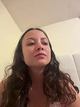 Megan Rodrigo online show from 04.03.26