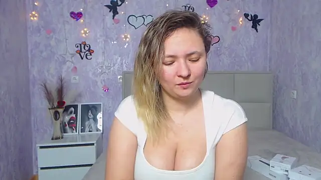 SallyVerda online show from 02.22.25