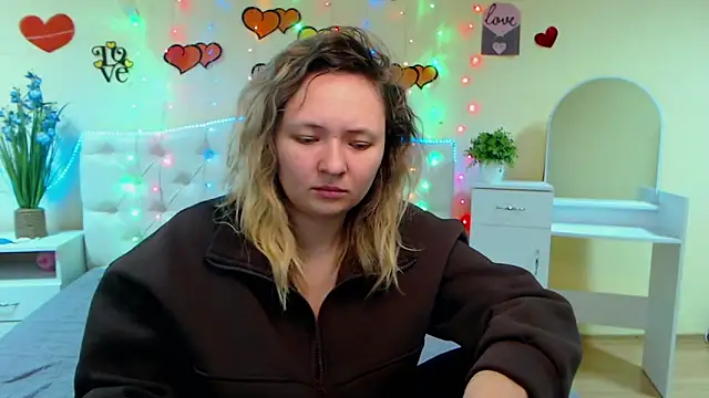 SallyVerda online show from 02.27.25