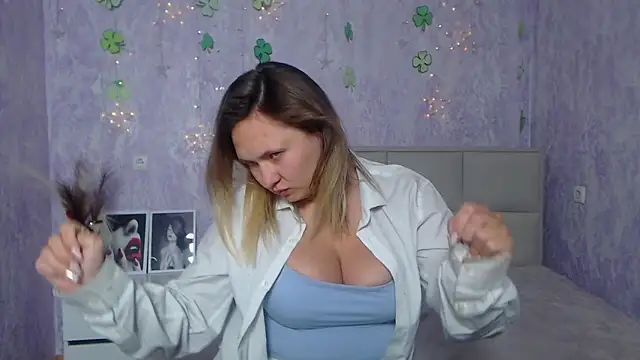 SallyVerda online show from 03.17.25