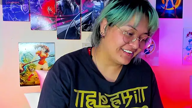 Snapshot of lucky-leah chatting on 02.07.25 lucky-leah online show from 02.07.25