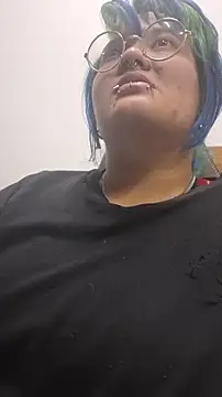 lucky-leah online show from 02.03.26