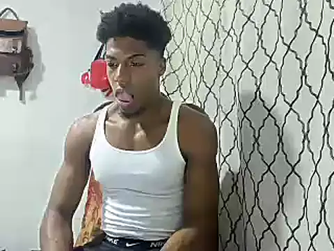 Snapshot of andrews2399 chatting on 01.18.25 andrews2399 online show from 01.18.25