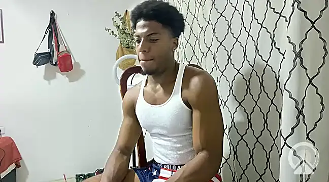 Snapshot of andrews2399 chatting on 03.06.25 andrews2399 online show from 03.06.25