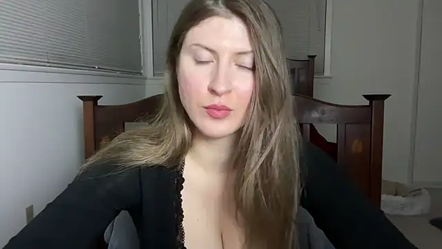 YUMIandbigWOLF online show from 02.09.26