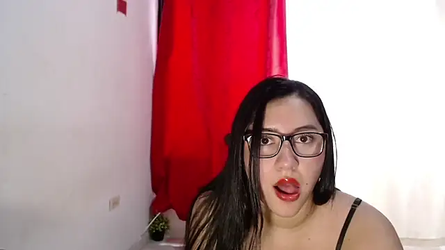 LuciaTomson online show from 07.01.26