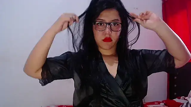 LuciaTomson online show from 07.30.26