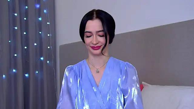 Snapshot of MarieKarma chatting on 01.23.25 MarieKarma online show from 01.23.25