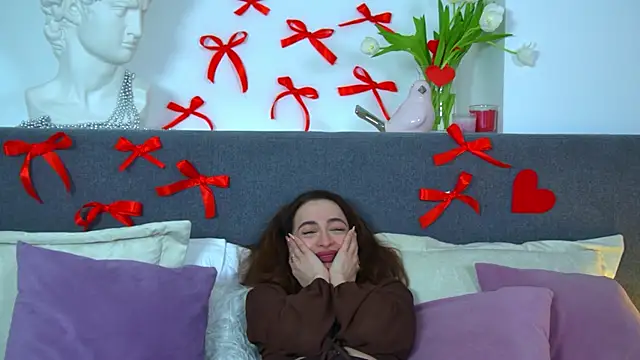 Snapshot of MarieKarma chatting on 03.08.25 MarieKarma online show from 03.08.25