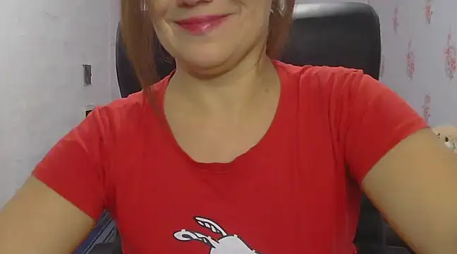 KittyyLaBeauty online show from 01.22.25