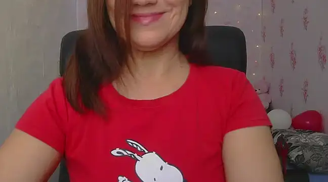 KittyyLaBeauty online show from 02.12.25