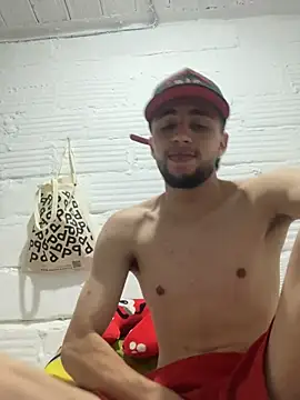 Snapshot of ever10183 chatting on 04.05.26 ever10183 online show from 04.05.26