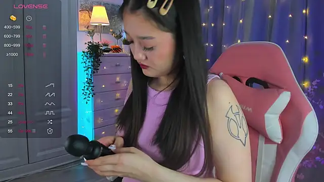 Snapshot of FreyaRaya chatting on 03.21.25 FreyaRaya online show from 03.21.25