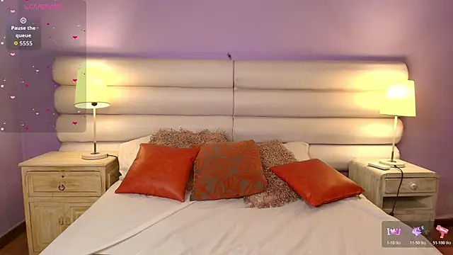 Snapshot of milan_sweet chatting on 11.15.25 milan sweet online show from 11.15.25