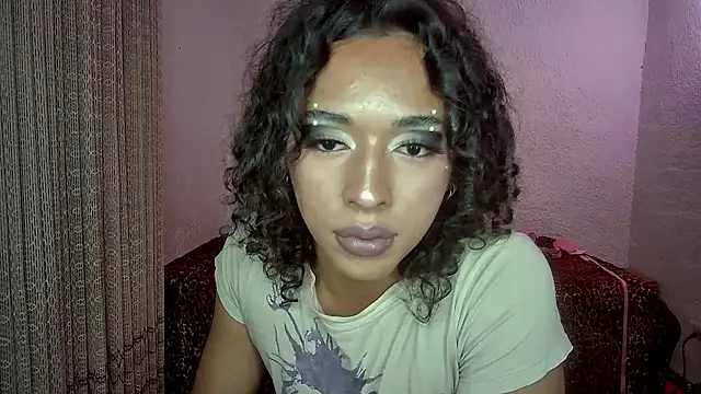 Snapshot of angelsdustxxx chatting on 04.20.26 angelsdustxxx online show from 04.20.26