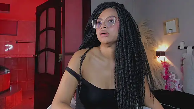 Snapshot of nayah__ chatting on 02.07.25 nayah online show from 02.07.25