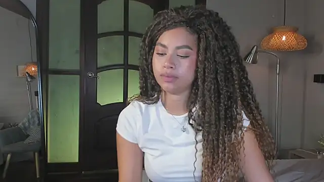 nayah   online show from 02.12.26