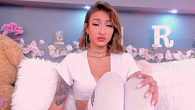 rosemonrooe online show from 11.08.25